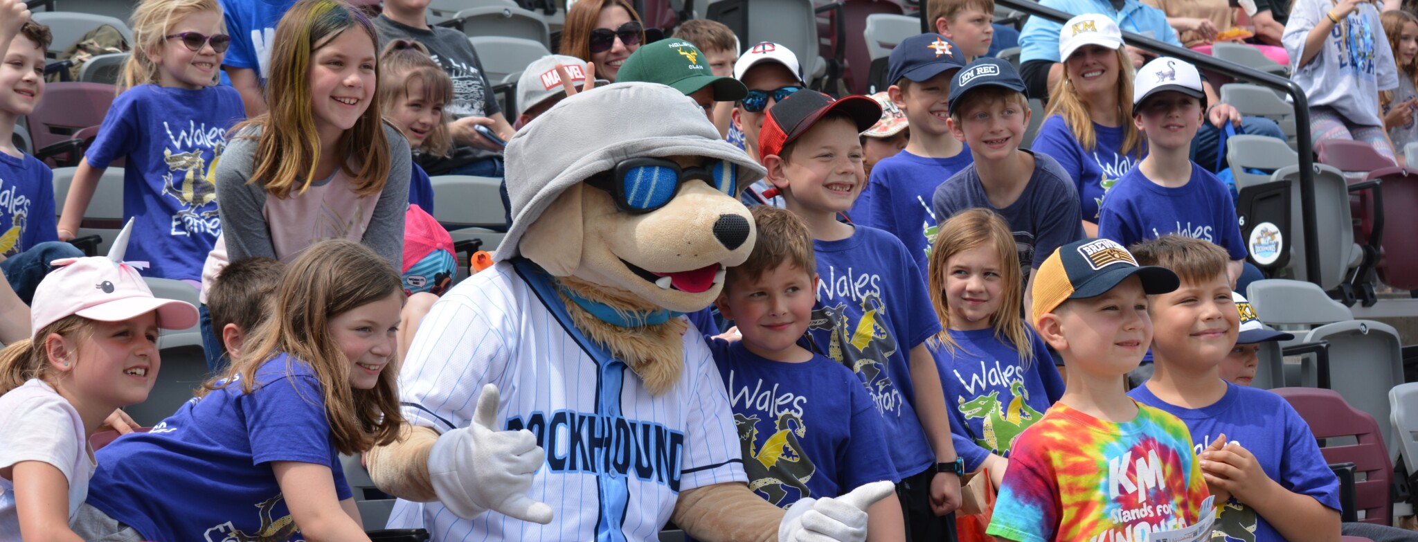 Louie and the kids from Wales Elementary School